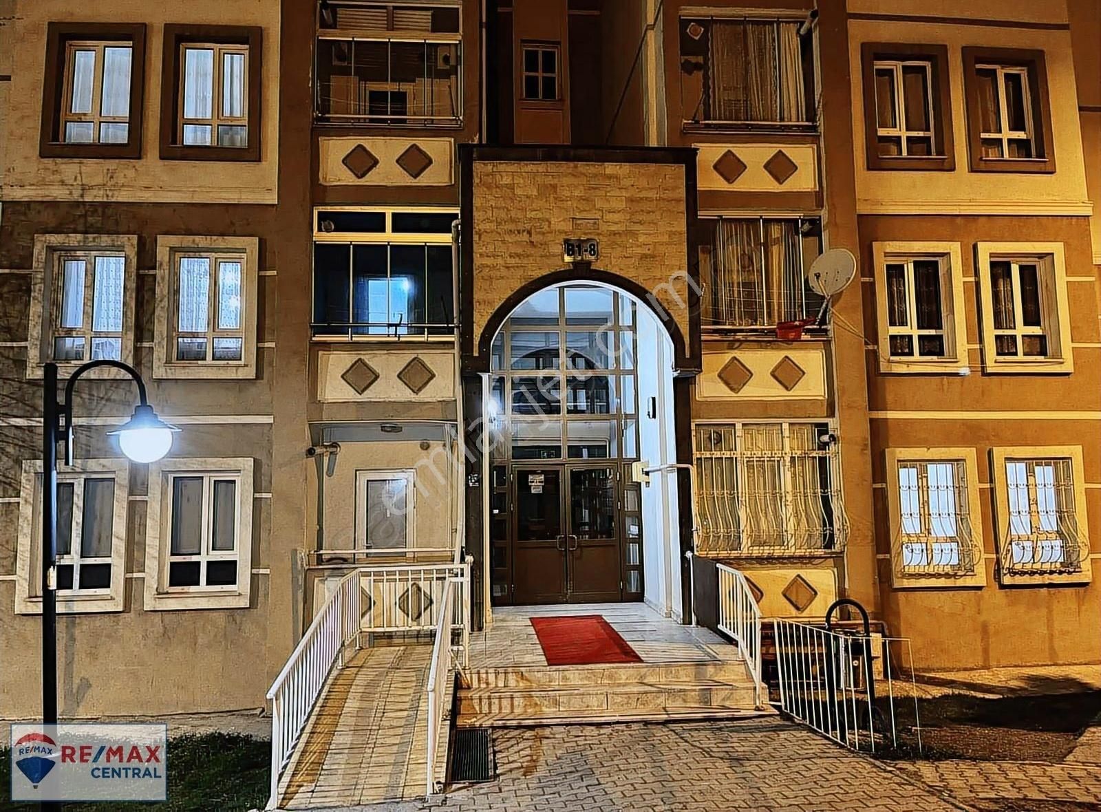 Remax Centralden Özbelsan Tokide Satılık 2+1