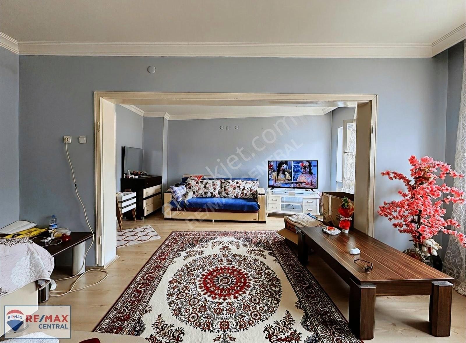 Remax'dan Dikilitaş'da 1+1 Satılık Daire