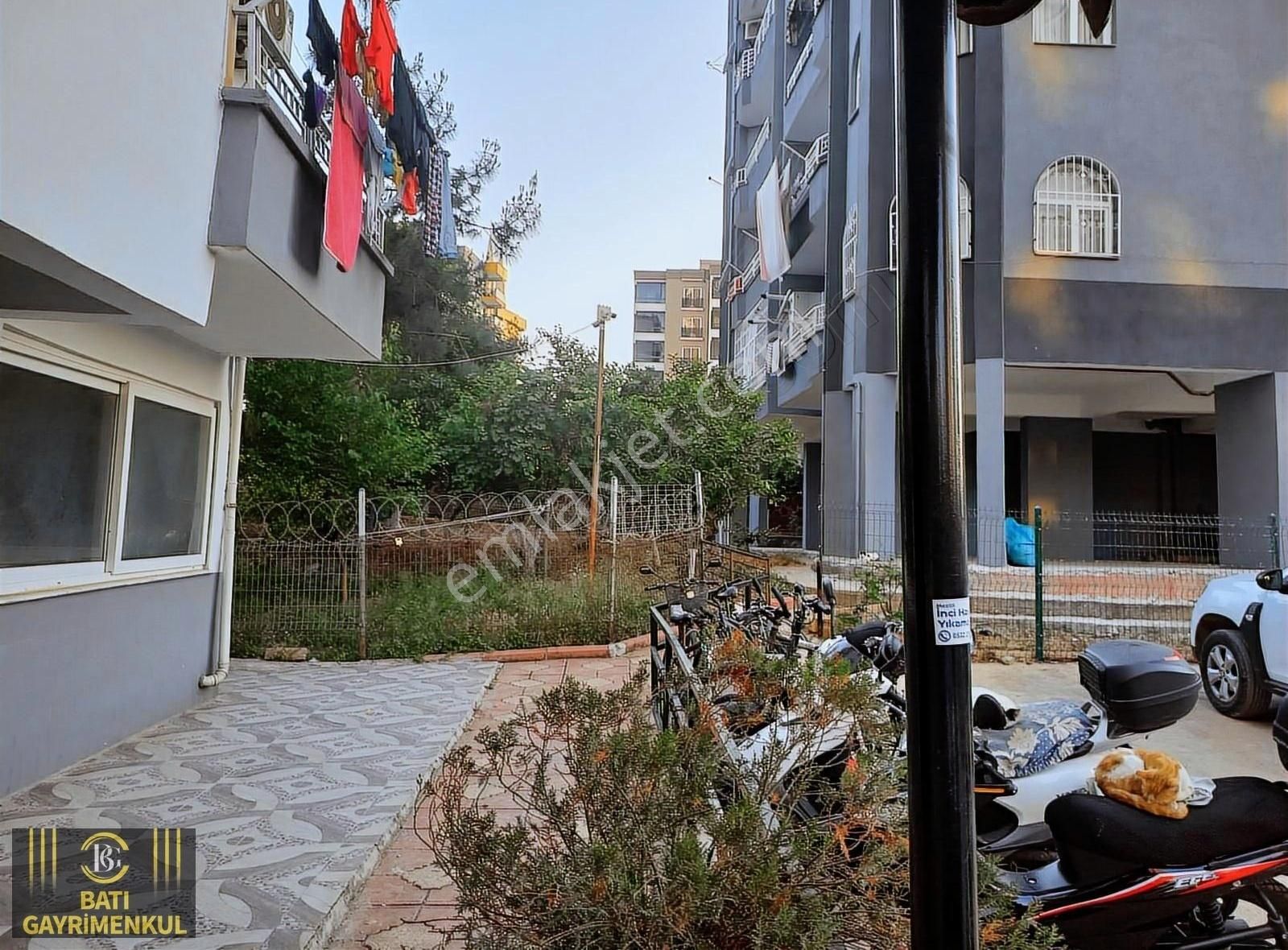 Batı Gayrimenkulden İçi Yapılı 3+1 Satılık Daire