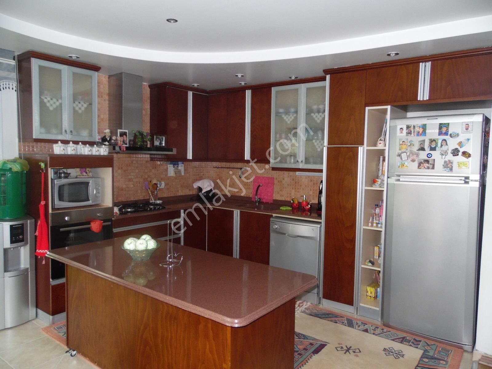 Hayalparkta Eşyasız Fiyatına Bulvar Üzeri Full Eşyalı 4+1 Daire