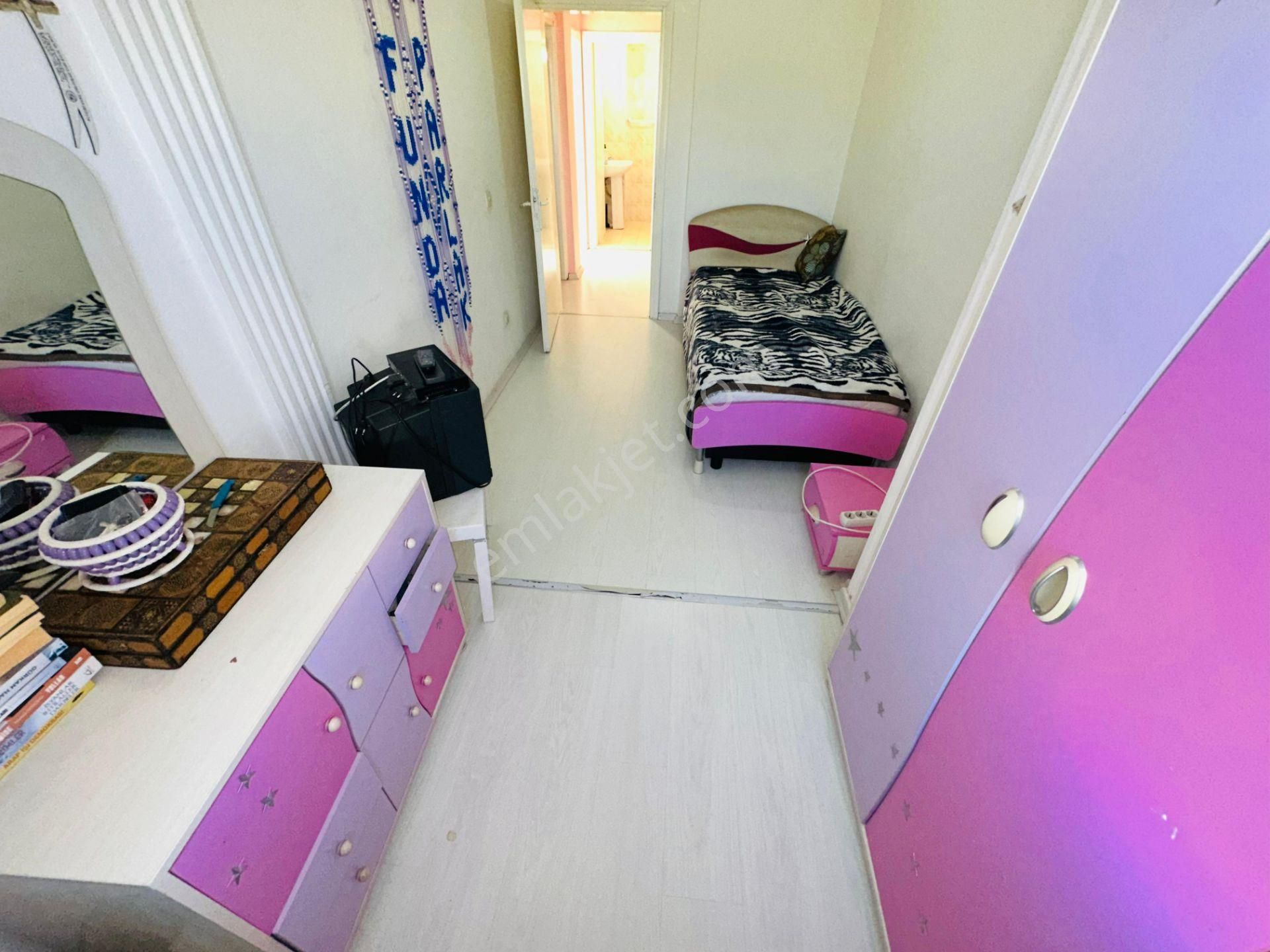 Güre De 4+1 Çift Mutfak Satılık Triblex Müstakil Ev - Görsel 18