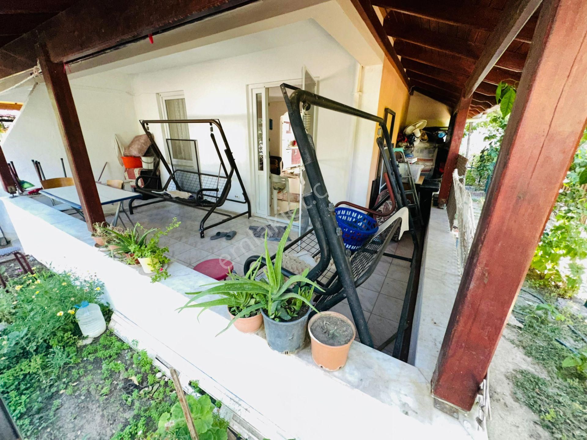 Güre De 4+1 Çift Mutfak Satılık Triblex Müstakil Ev - Görsel 31