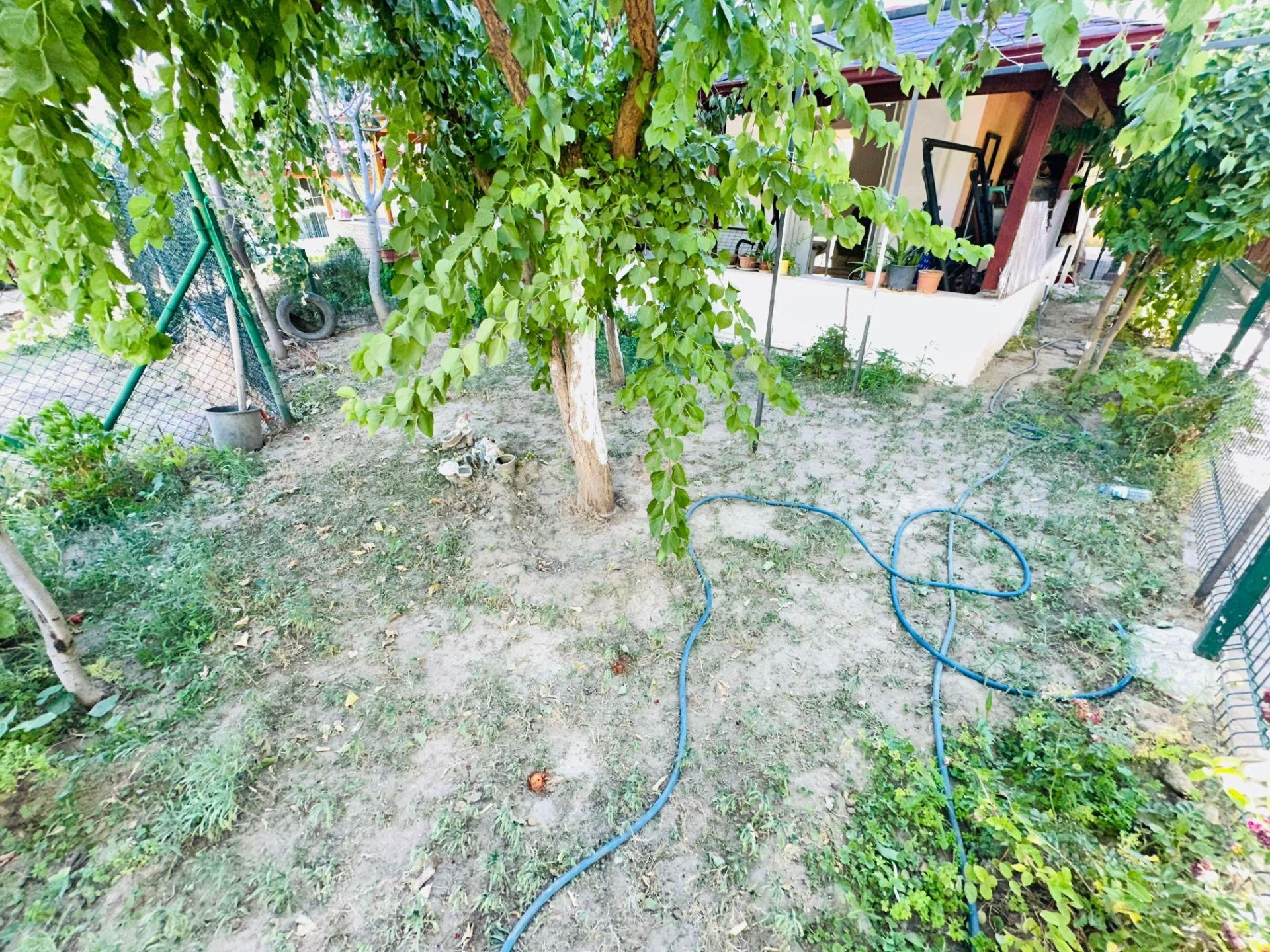 Güre De 4+1 Çift Mutfak Satılık Triblex Müstakil Ev - Görsel 33
