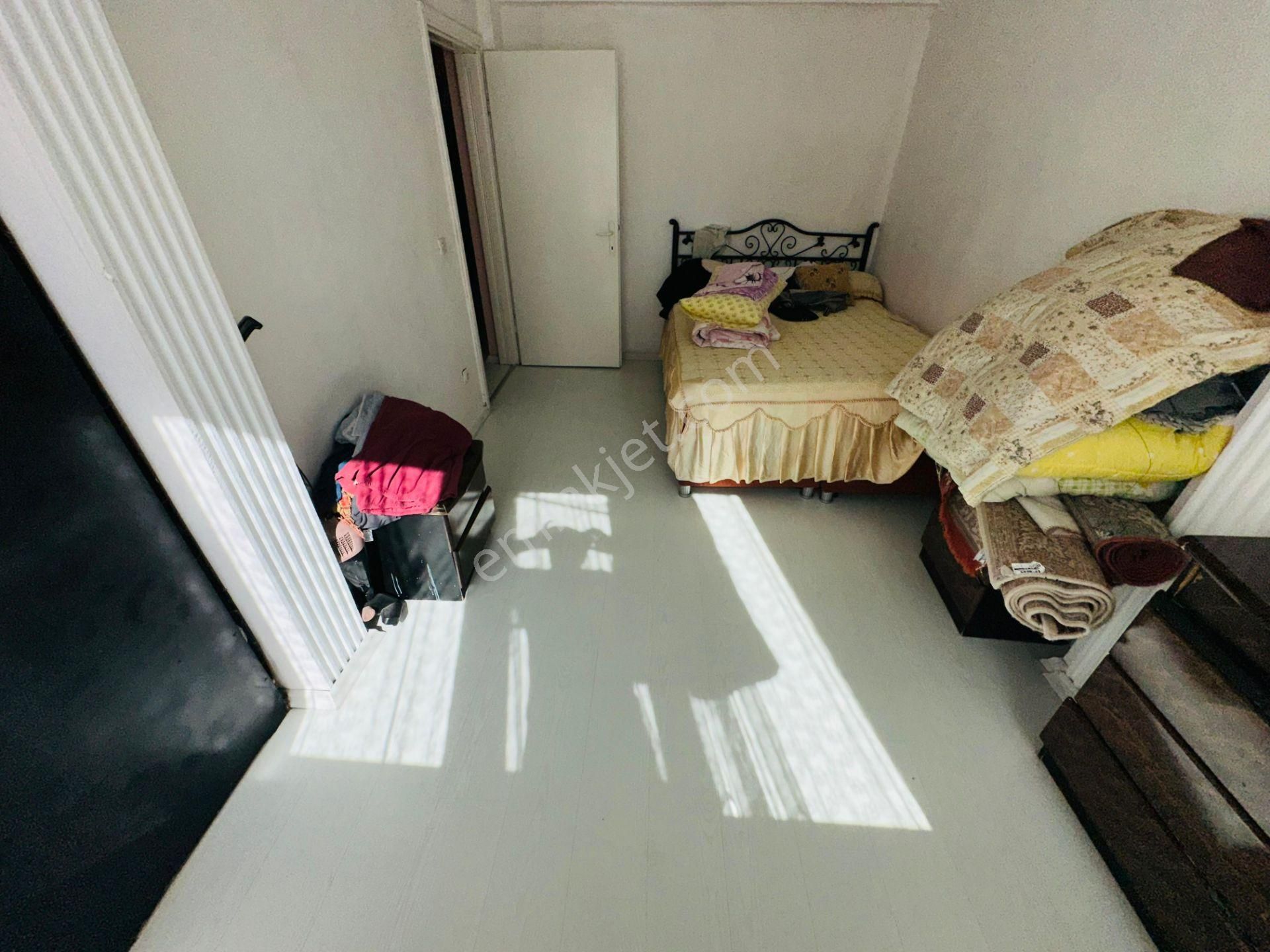 Güre De 4+1 Çift Mutfak Satılık Triblex Müstakil Ev - Görsel 13