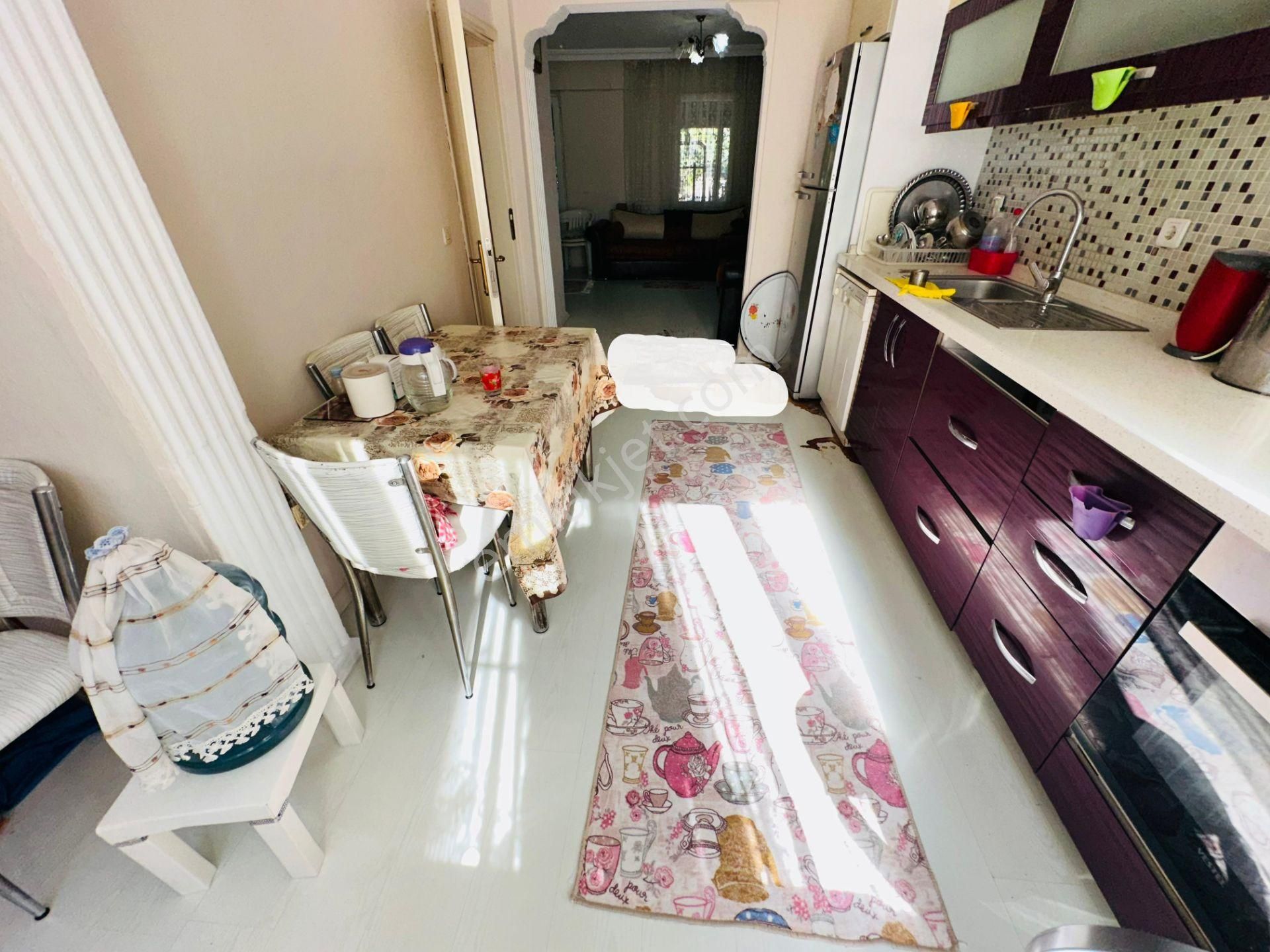 Güre De 4+1 Çift Mutfak Satılık Triblex Müstakil Ev - Görsel 24