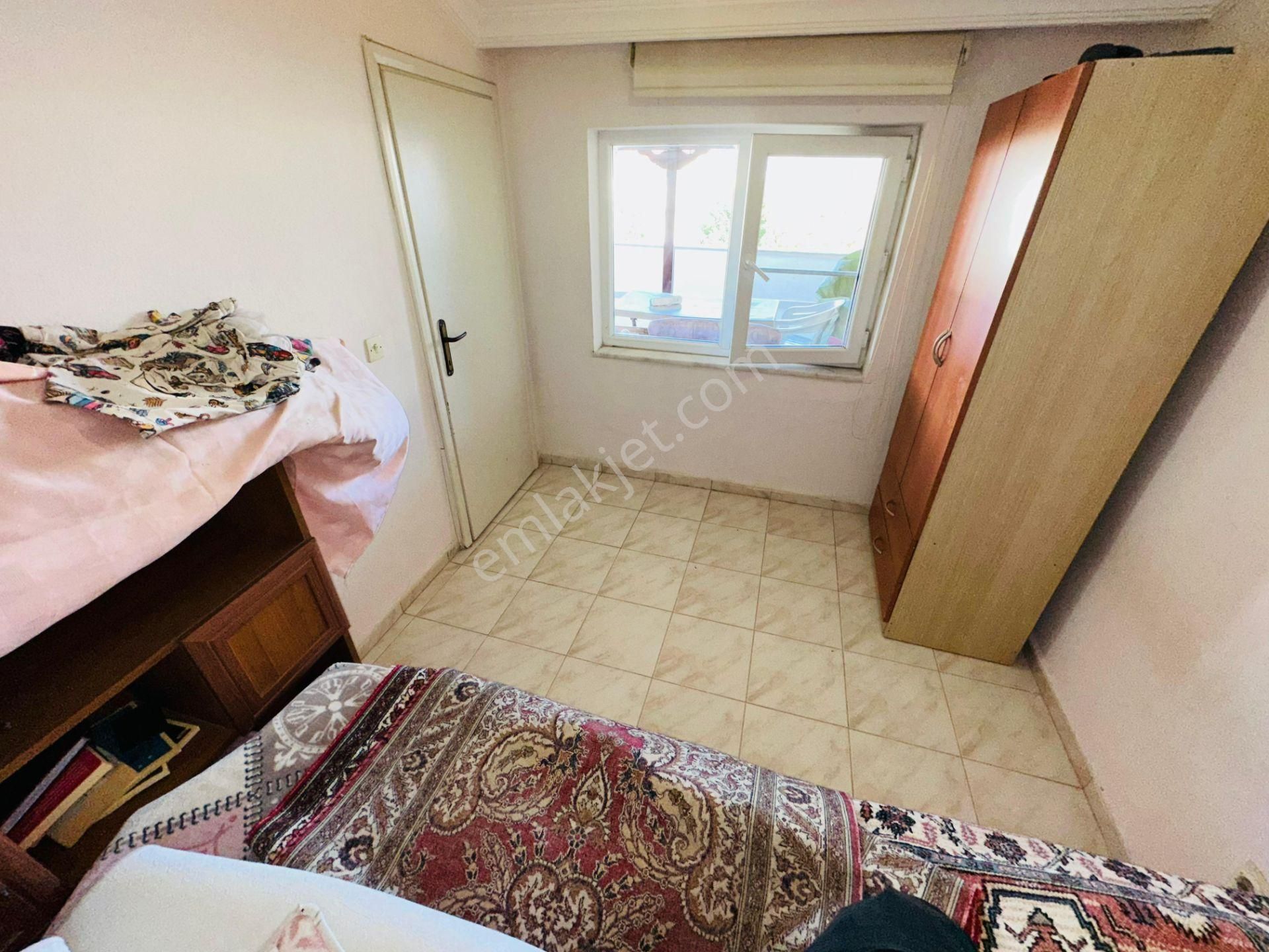 Güre De 4+1 Çift Mutfak Satılık Triblex Müstakil Ev - Görsel 6