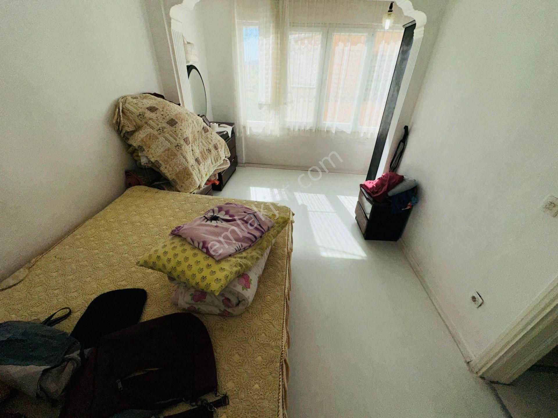 Güre De 4+1 Çift Mutfak Satılık Triblex Müstakil Ev - Görsel 11