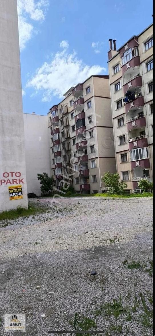 Beşyol'da Halk Eğitim Merk.arkasında Satılık Ticari+ Konut Arsa