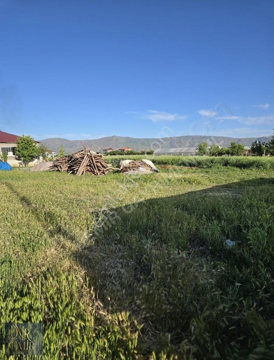 Yazıkonak Yenibağlar'da Satılık 400m2 Arsa