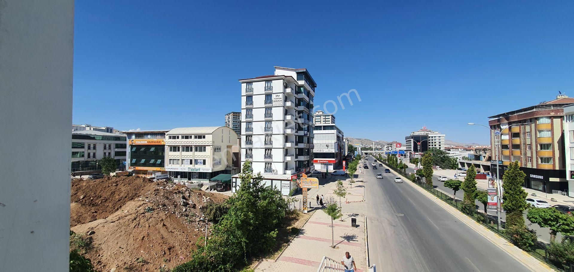 Elazığ Merkezde Geniş 3+1 Kiralık Ofis Ve Büro