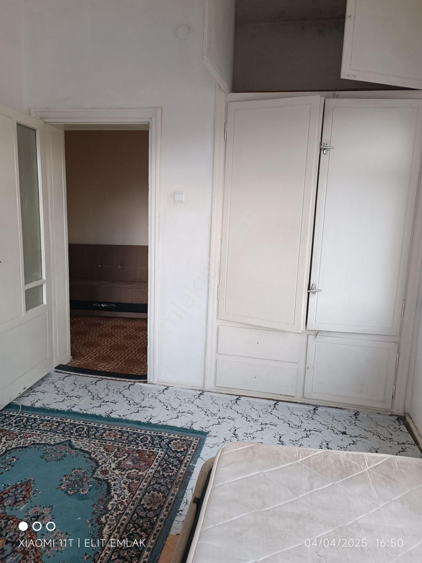 Elit Emlak'tan Satılık 3+1 Mutfak Ayrıca Var 100 M2 Çarsı Merkezde - Görsel 14