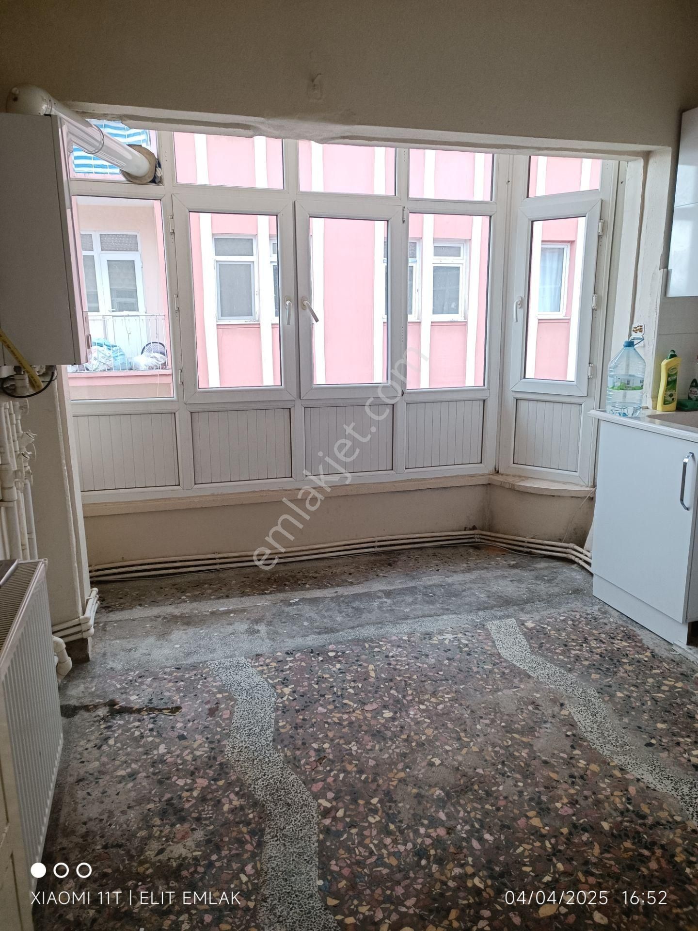 Elit Emlak'tan Satılık 3+1 Mutfak Ayrıca Var 100 M2 Çarsı Merkezde - Görsel 18