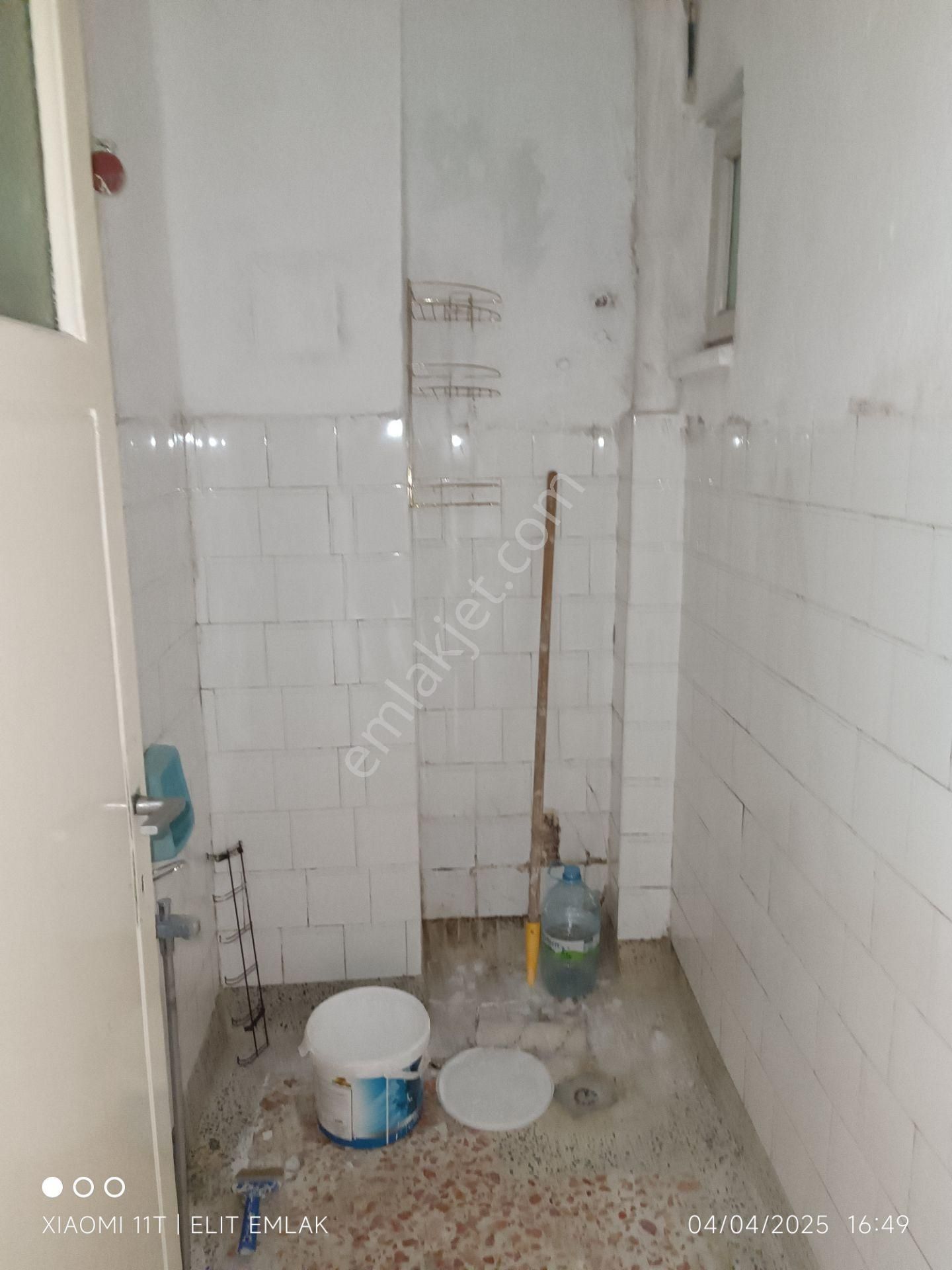 Elit Emlak'tan Satılık 3+1 Mutfak Ayrıca Var 100 M2 Çarsı Merkezde - Görsel 9