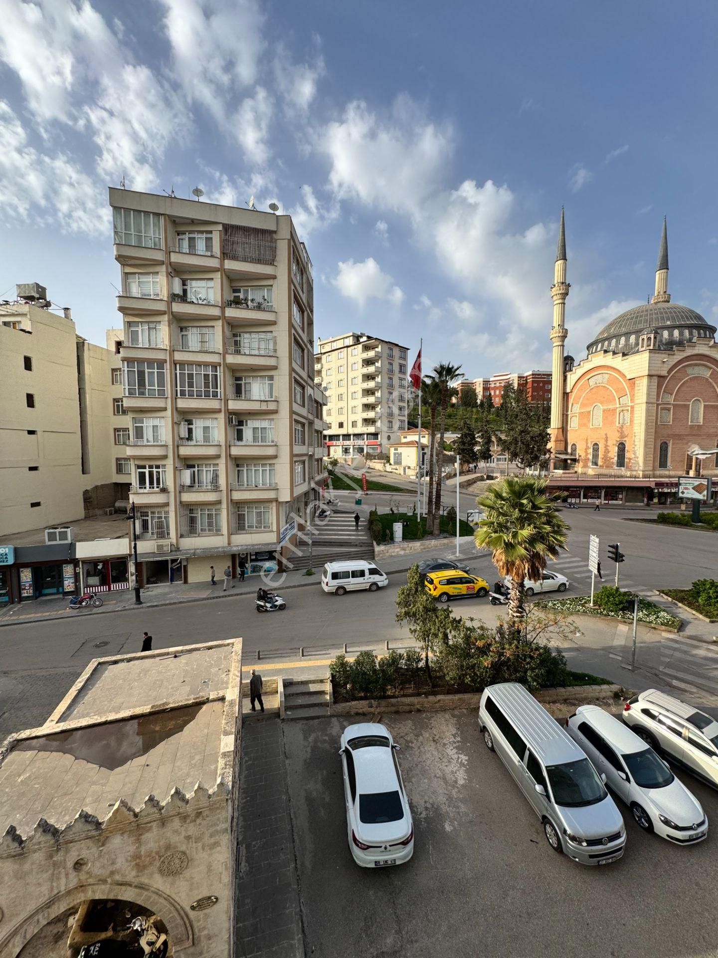 Babil Emlaktan Satlık Hacı Cümbüş Cami Civarı 3+1 Bakımlı Daire