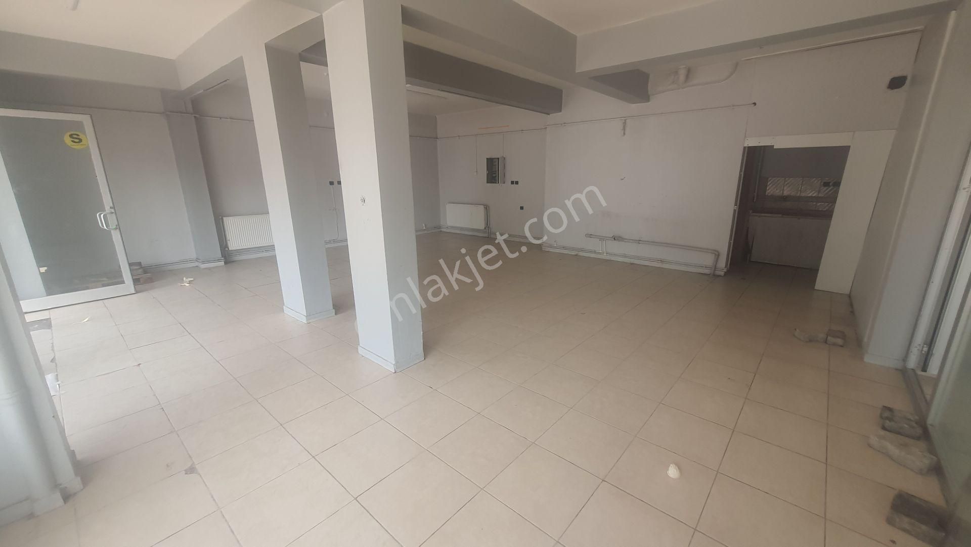 Karaca'dan Hüsamettin Çelebi'de Cadde Üzeri Boş 250 M2 İşyeri - Görsel 5