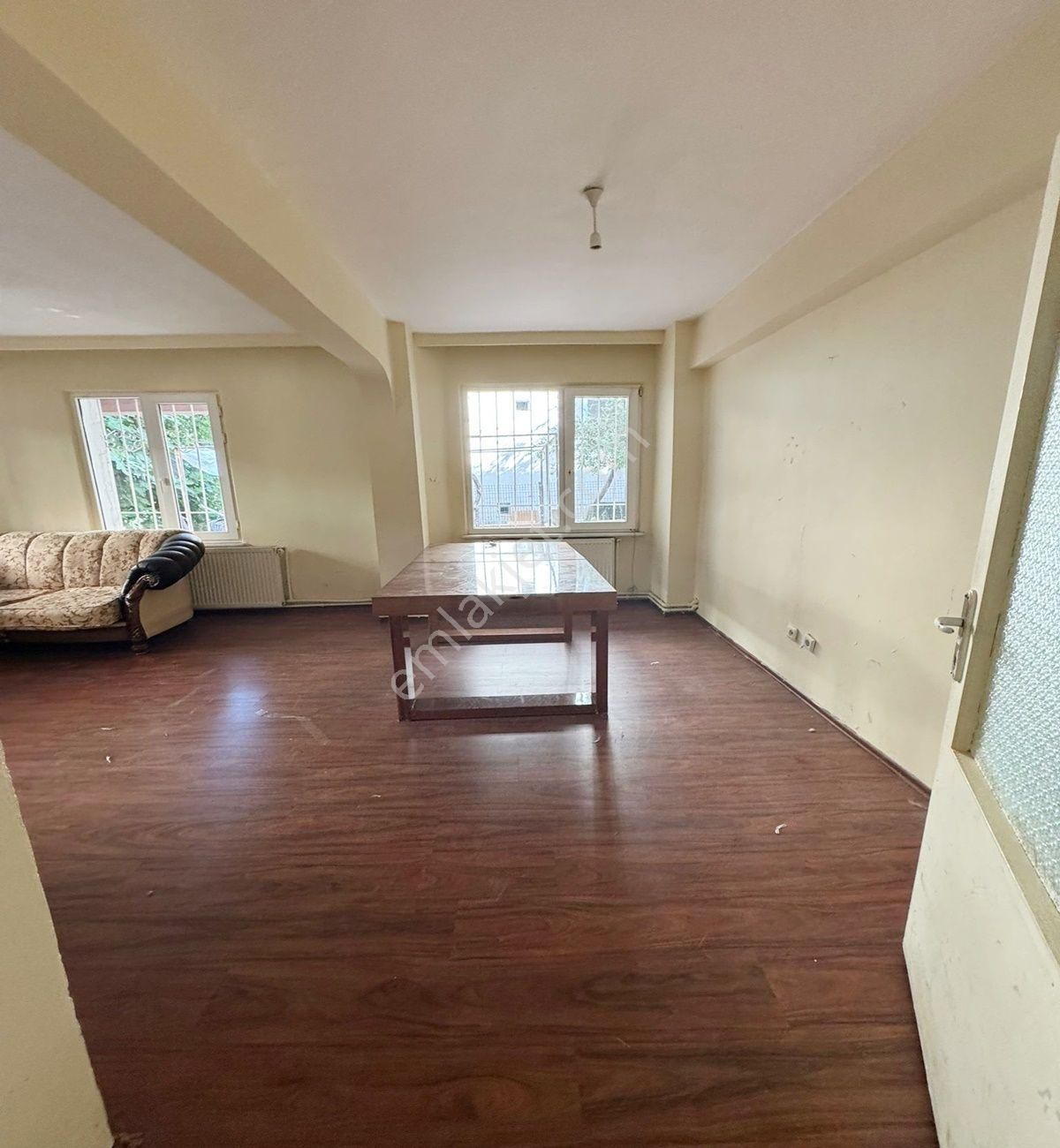 Avcılar Ambarlıda 3+1 Düz Giriş Kelepir Daire