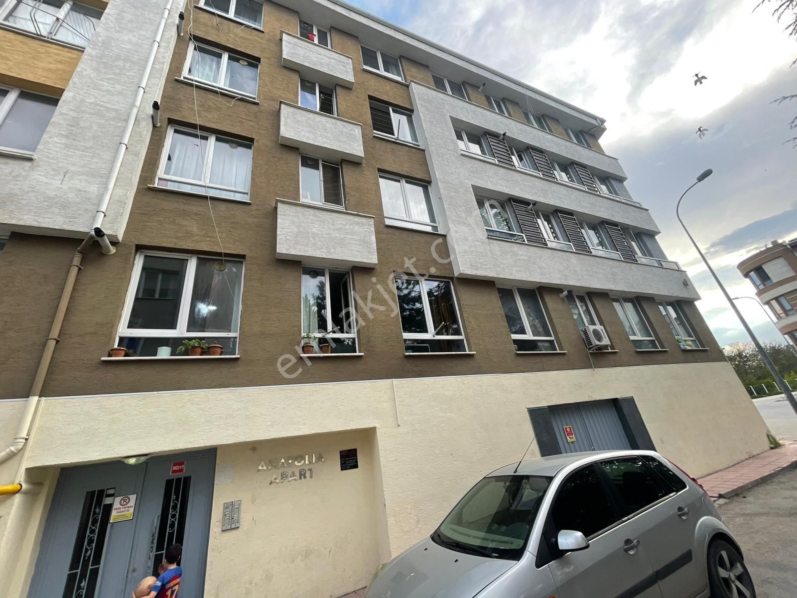 Buket Emlaktan Aü Manzaralı Satılık 1+1 Daire