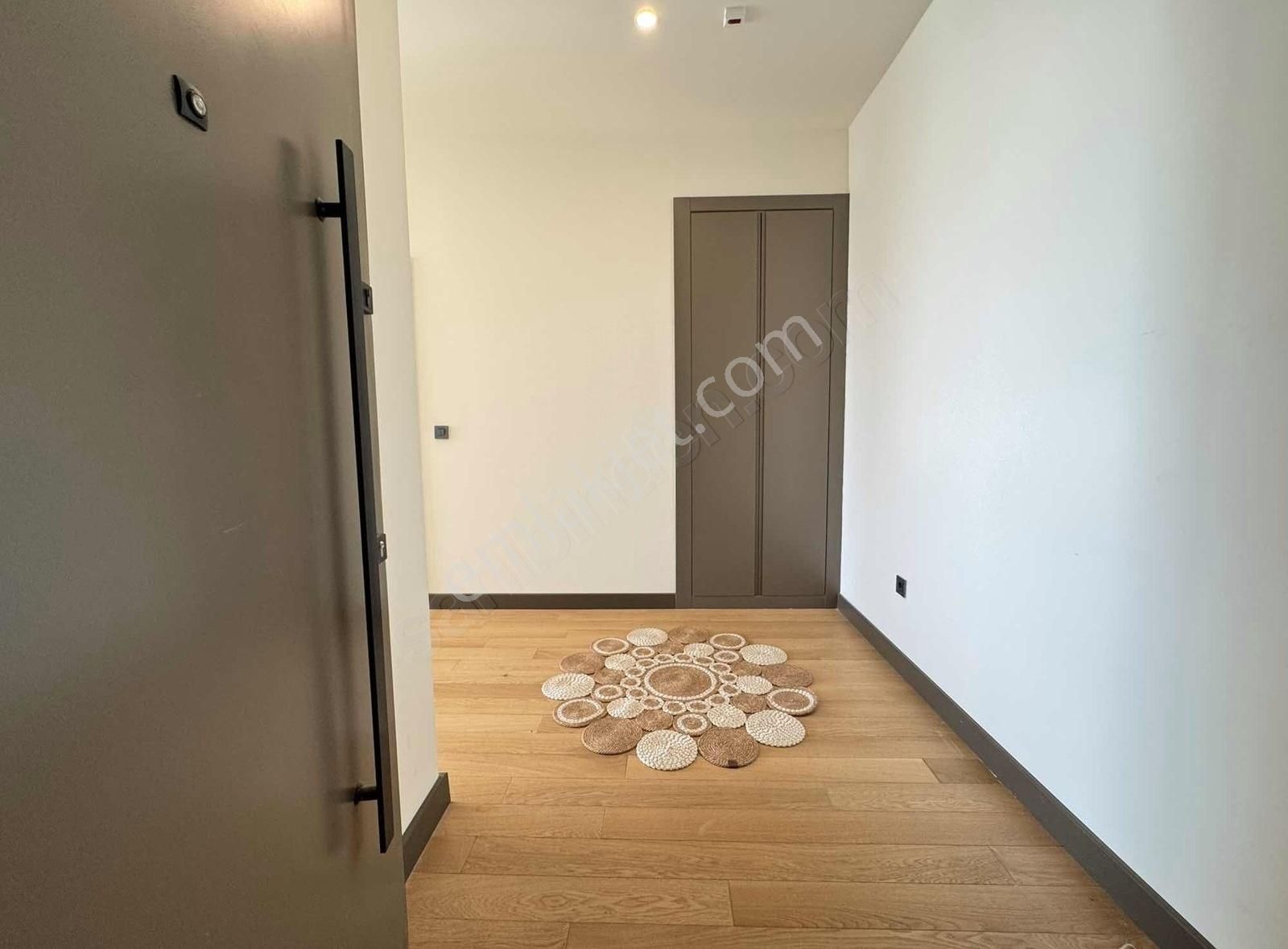 Mahall Bomonti Deniz Manzaralı Köşe 2+1 Kiralık Daire