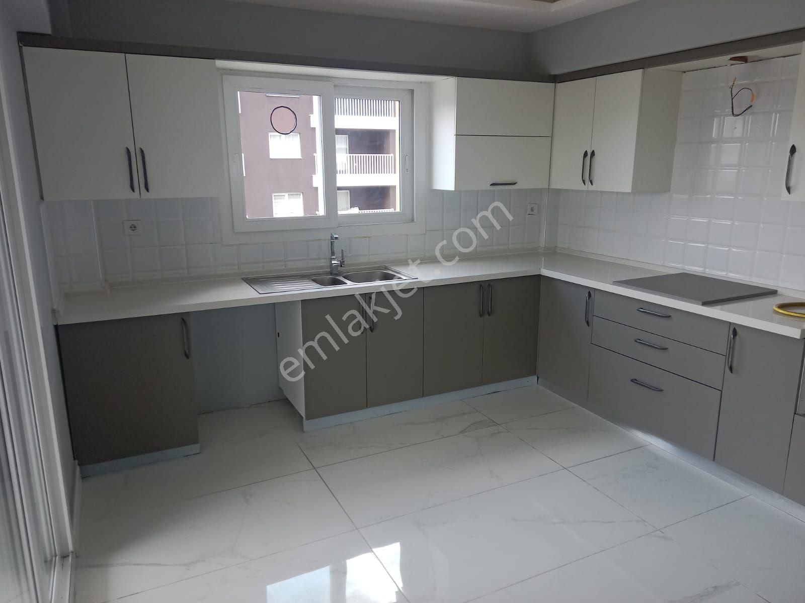 Sahibinden Kiralık Lüx Daire Arnova Sitesi