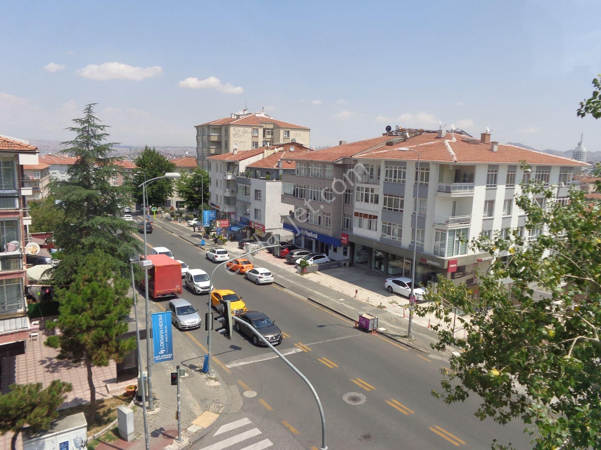 Hoşdere Caddesinde 4. Kat, 2+1 ,110 M2, Kombili, Manzaralı