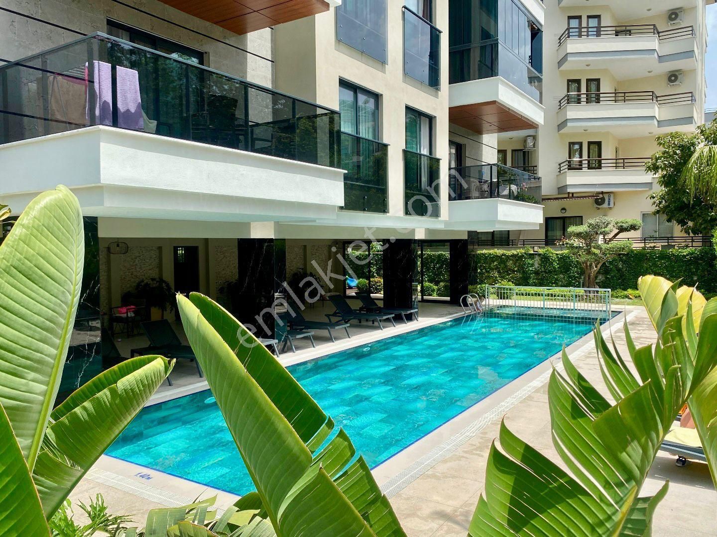 Alanya Merkez Kleopatrada Penthouse 2+1 Full Aktiviteli !!