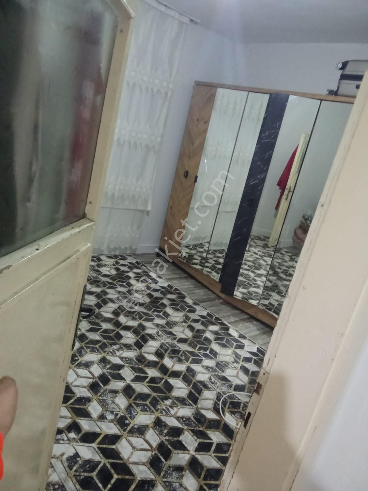Özel Bağlar Hastanesi Karşısında Kiralık 2+1