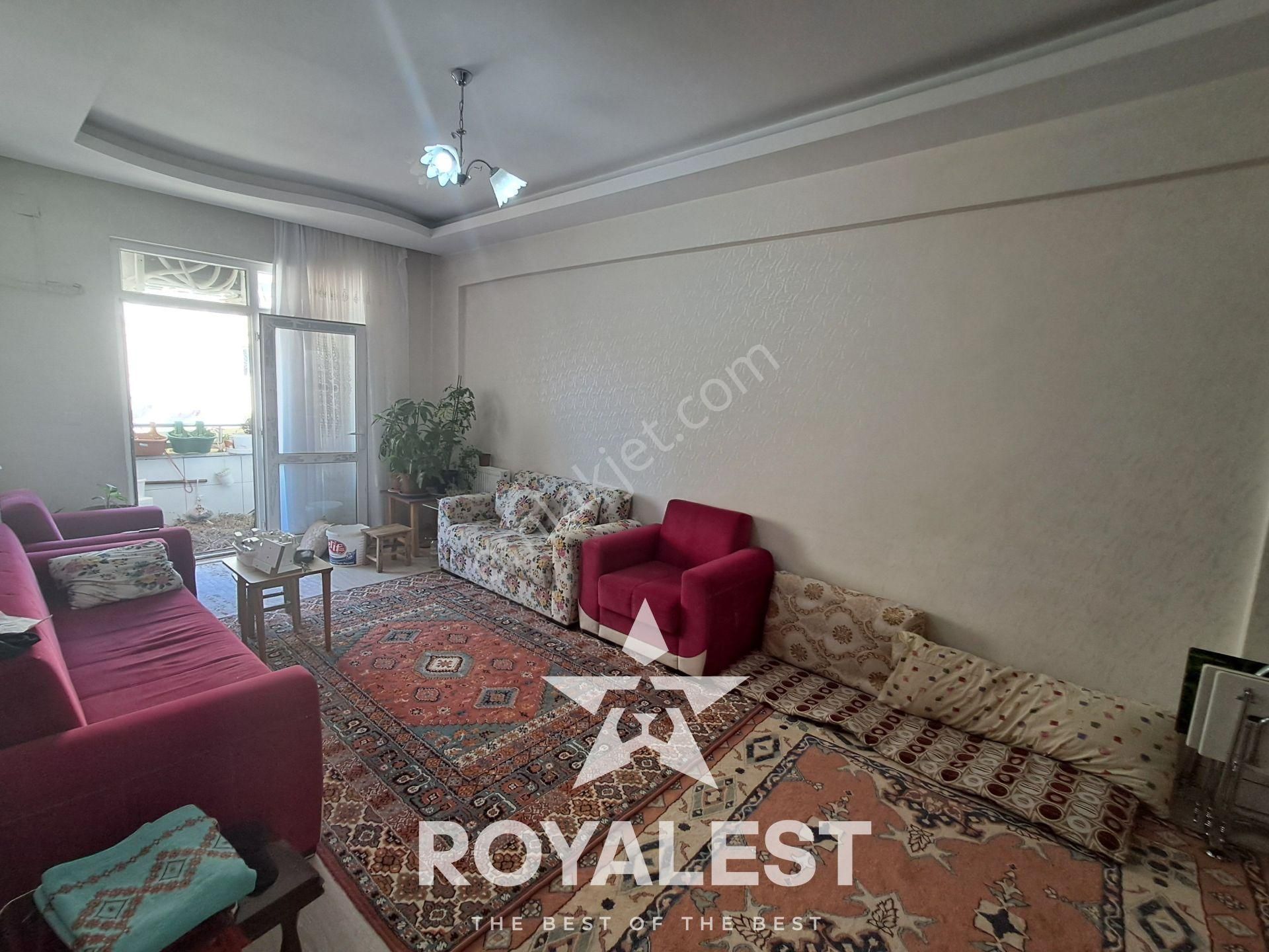 Royalest'ten Merkezi Lokasyonda Bakımlı Fırsat Daire