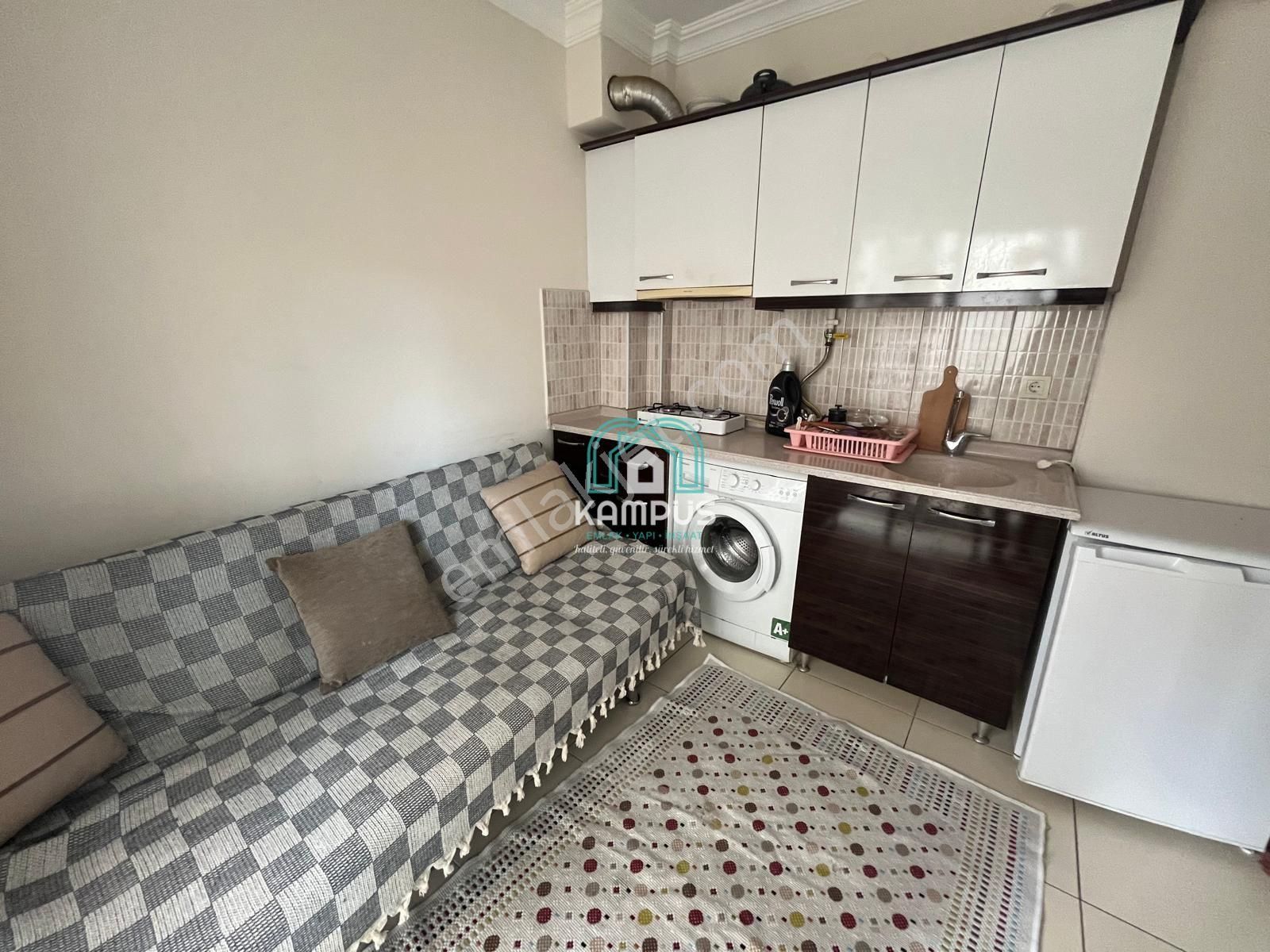 Menteşe Kötekli Mah. Eşyalı 1+1 Kiralık Daire