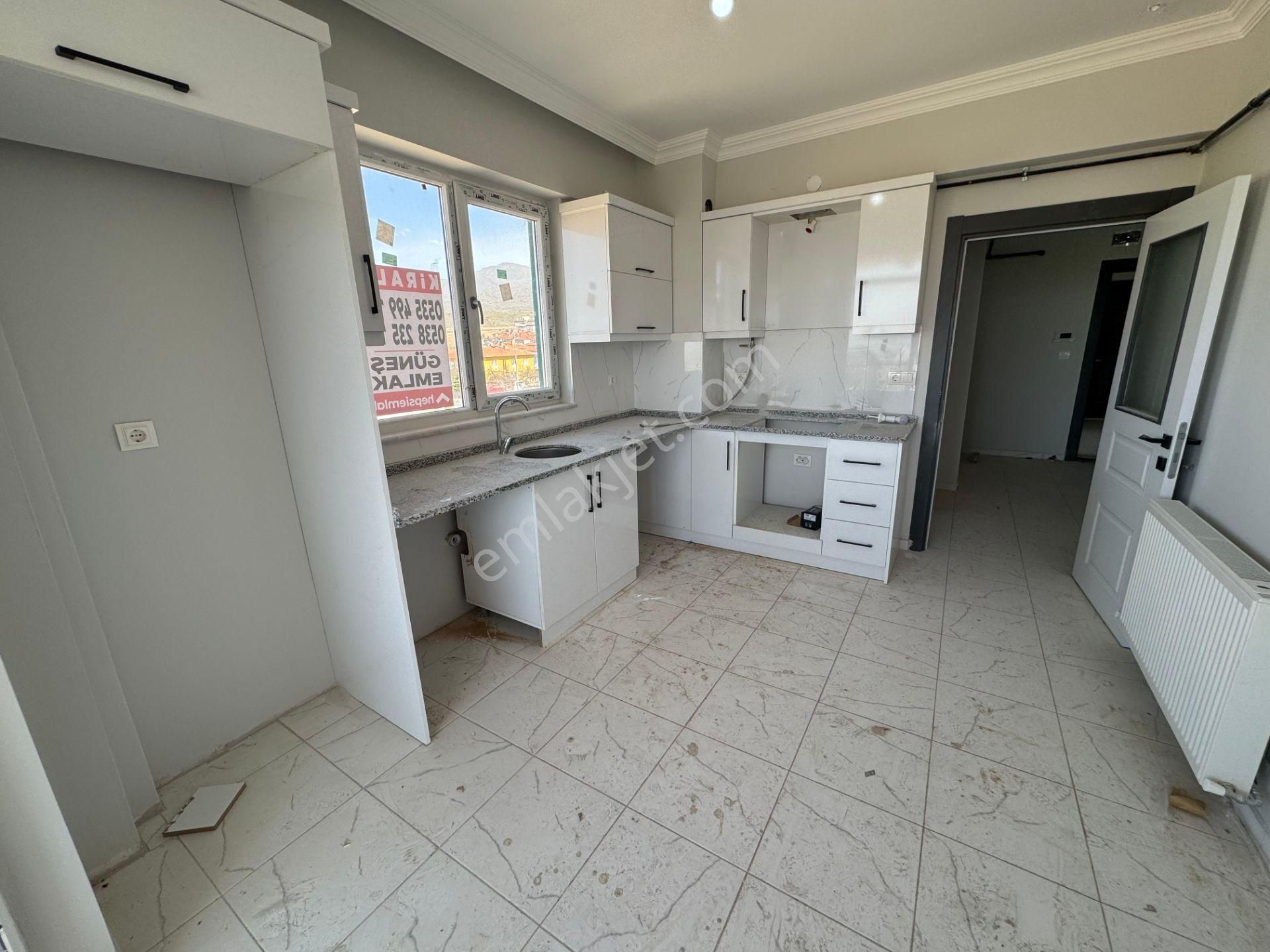 Güneş Emlaktan Cadde Üstü Satılık Sıfır Daire - Görsel 6