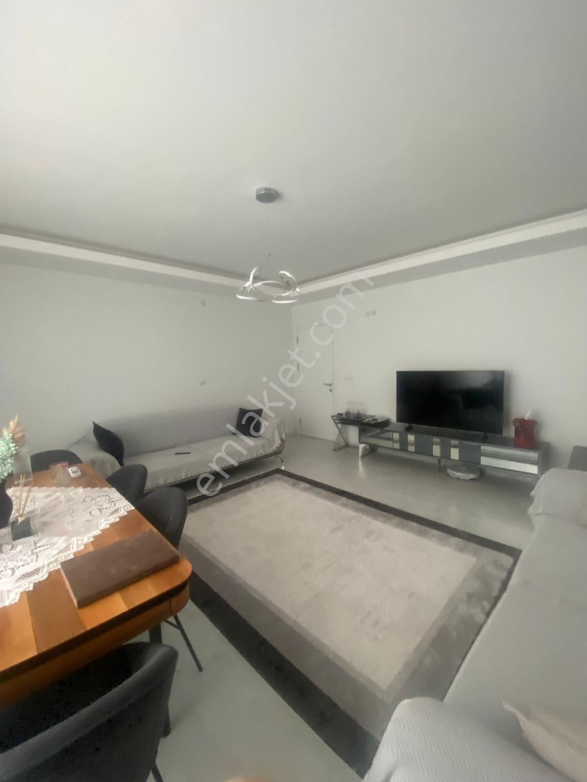 Manisa Muradiye Mah. 3+1 135 M2 Kapalı Mutfak Daire ⭕️