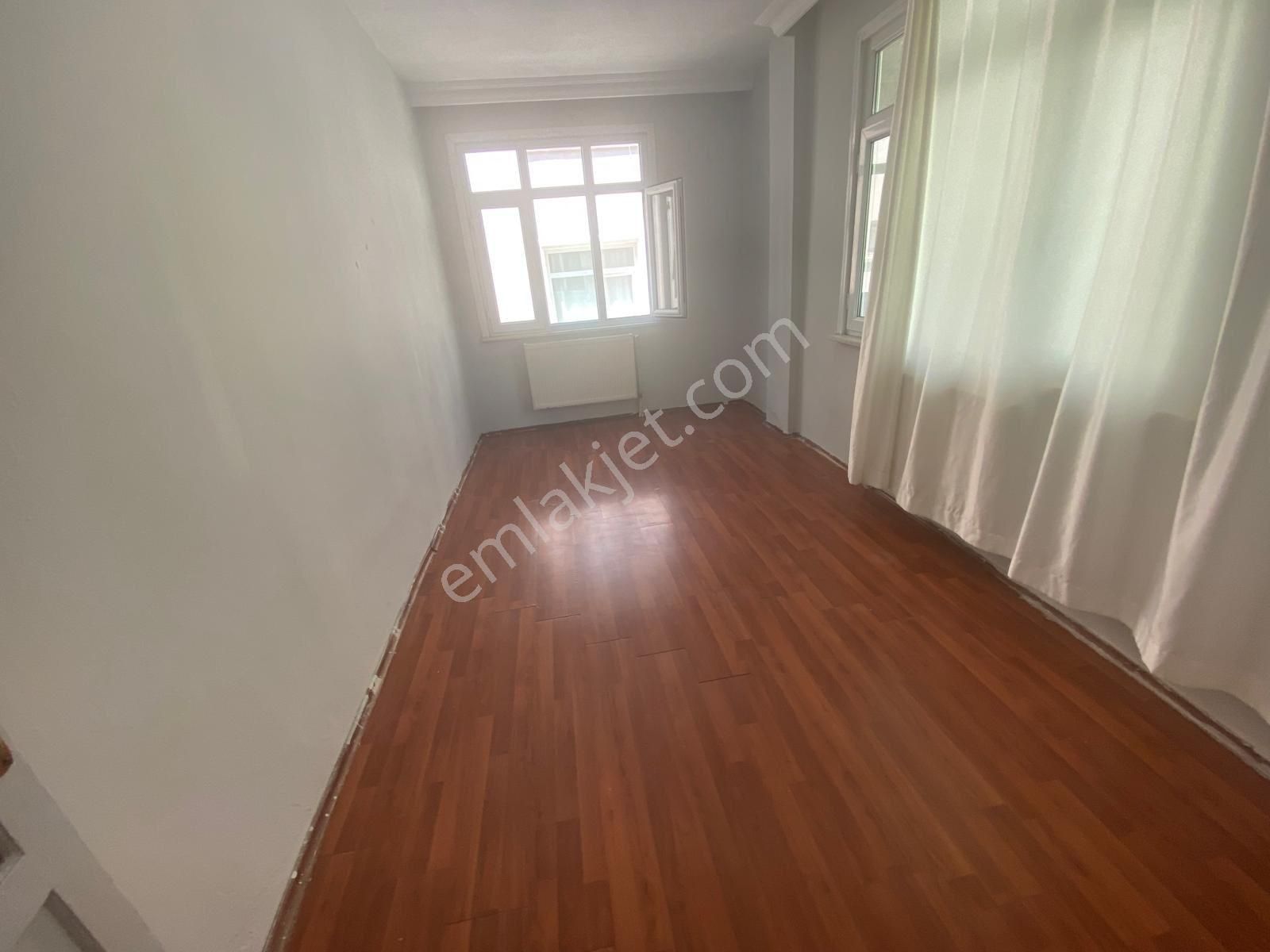 Delta Emlaktan 2+1 Ara Kat 80m2 Kiralıl Temiz Daire