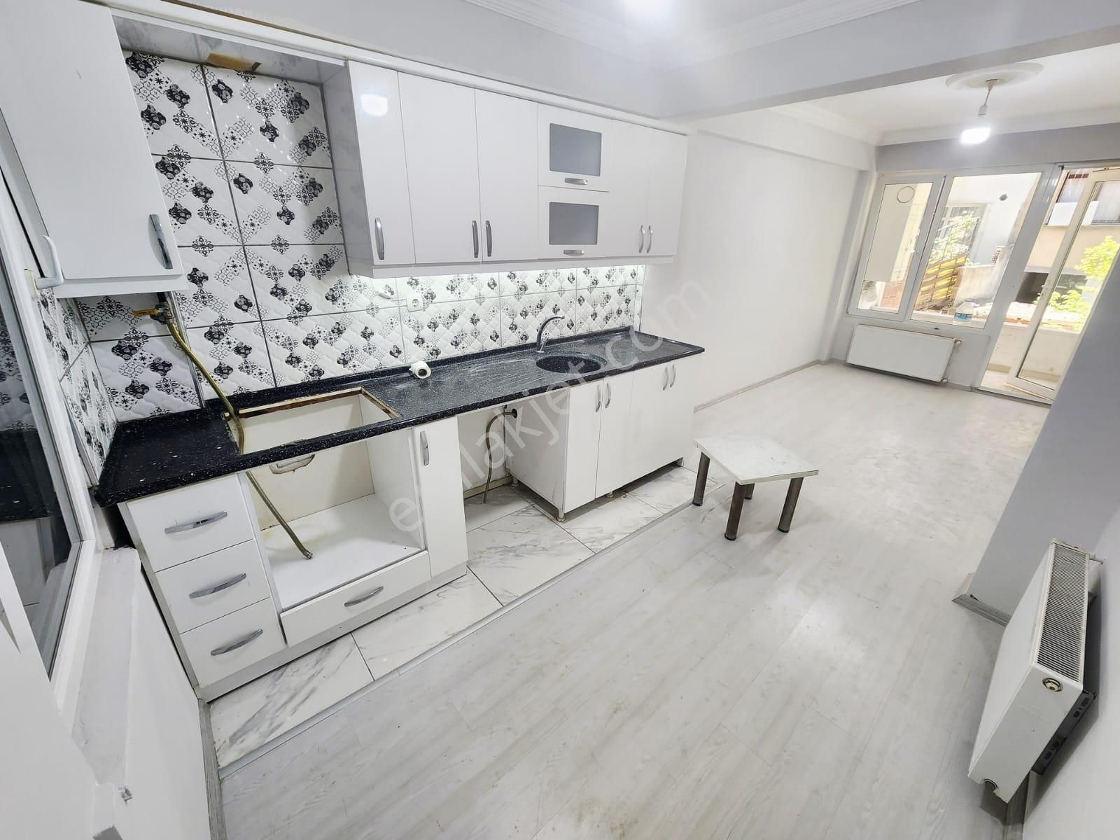 Samsun İlkadım Çiftlik Mahallesinde 2+1 Satılık Yüksek Giriş Kat Daire