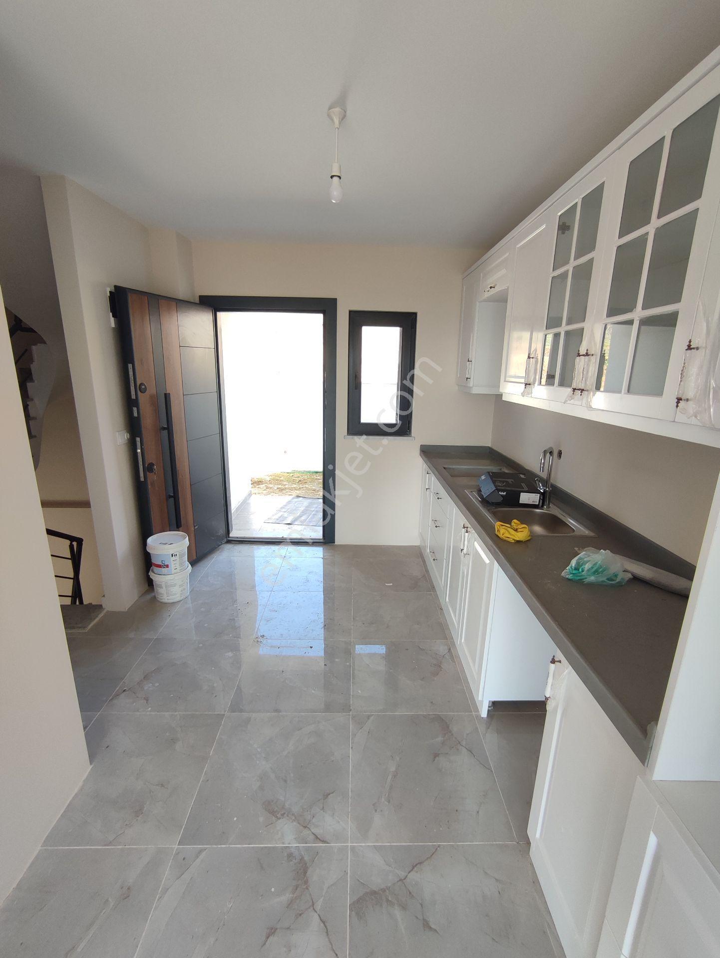 Bulut Yatırımdan 200 M² 4+1 Deniz Manzaralı 3 Katlı Müstakil Ev - Görsel 30