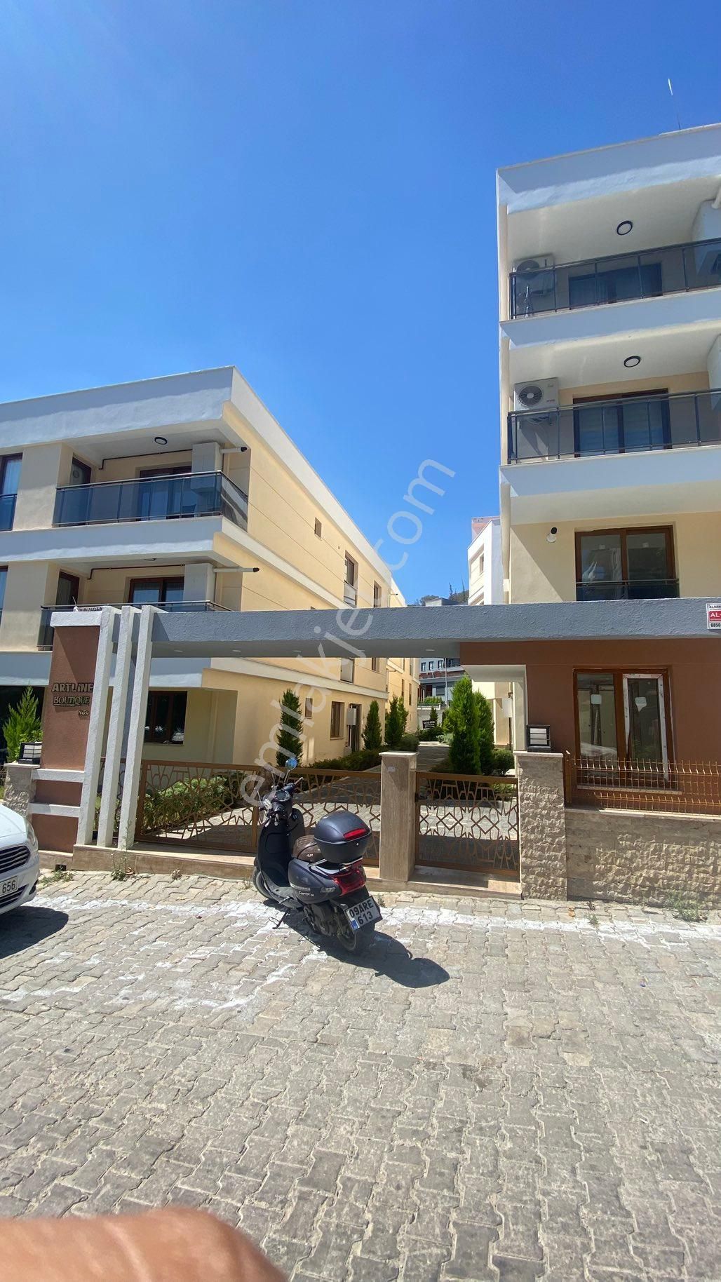 Efeler Zafer Mah.'de Satılık 1+1 Residence Daire