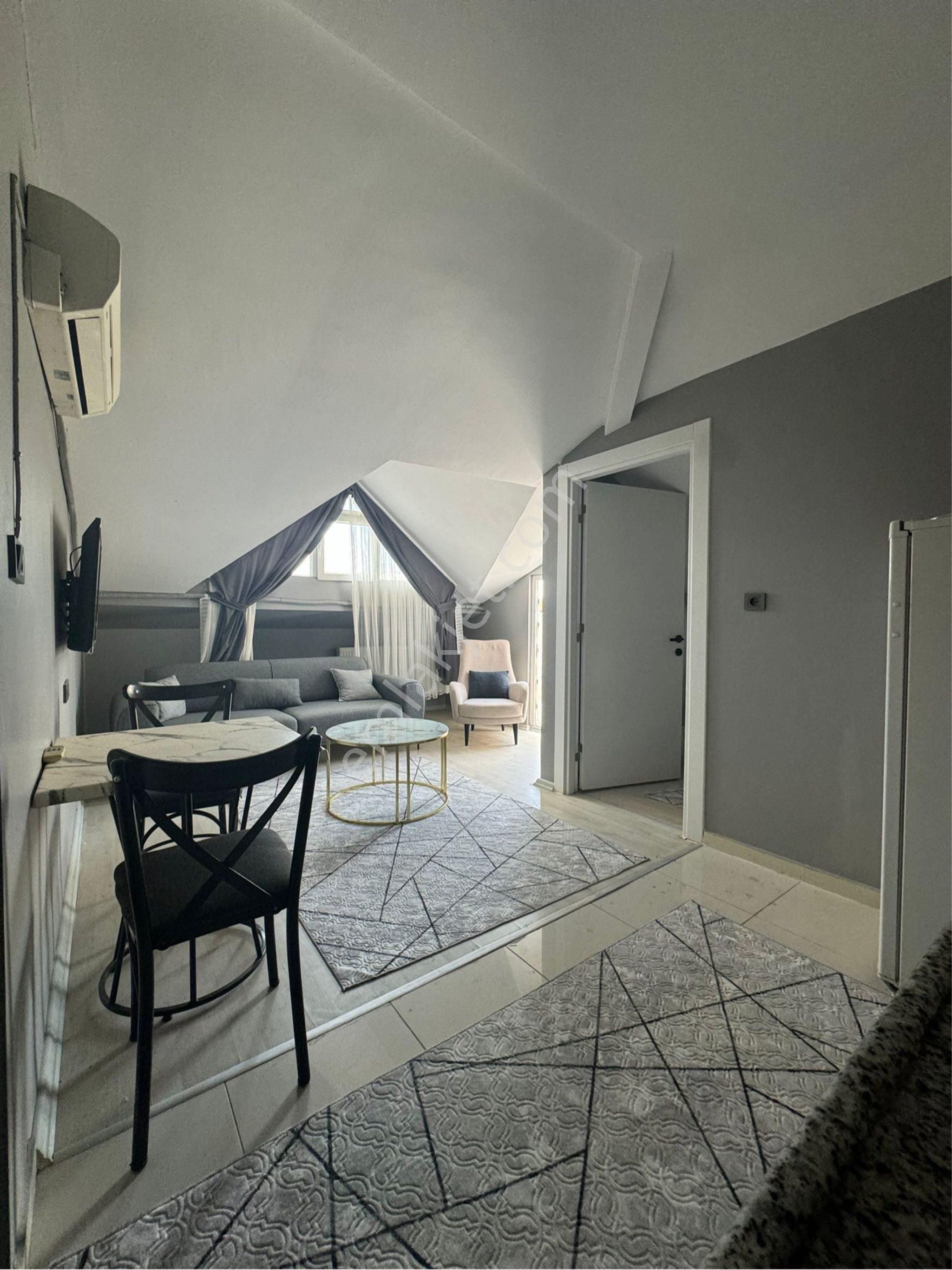 Suluköprü De Asansörlü Klimalı Full Eşyalı Apart - Görsel 4