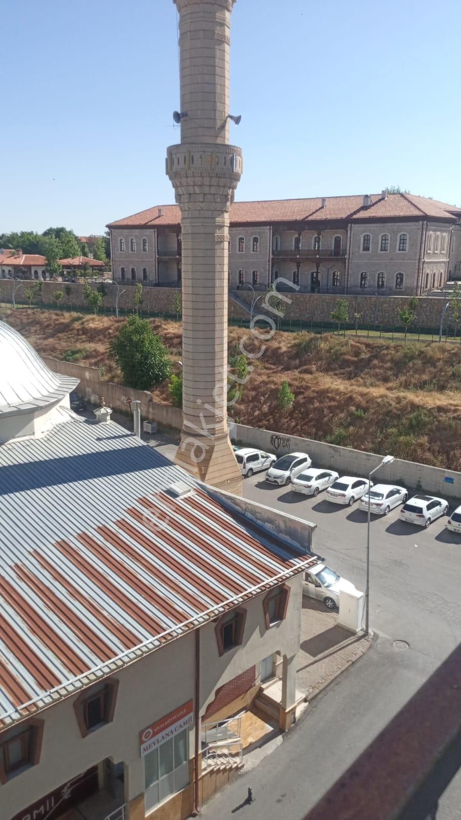 Damla Emlaktan Mevlana Mah.satılık 2+1 Daire