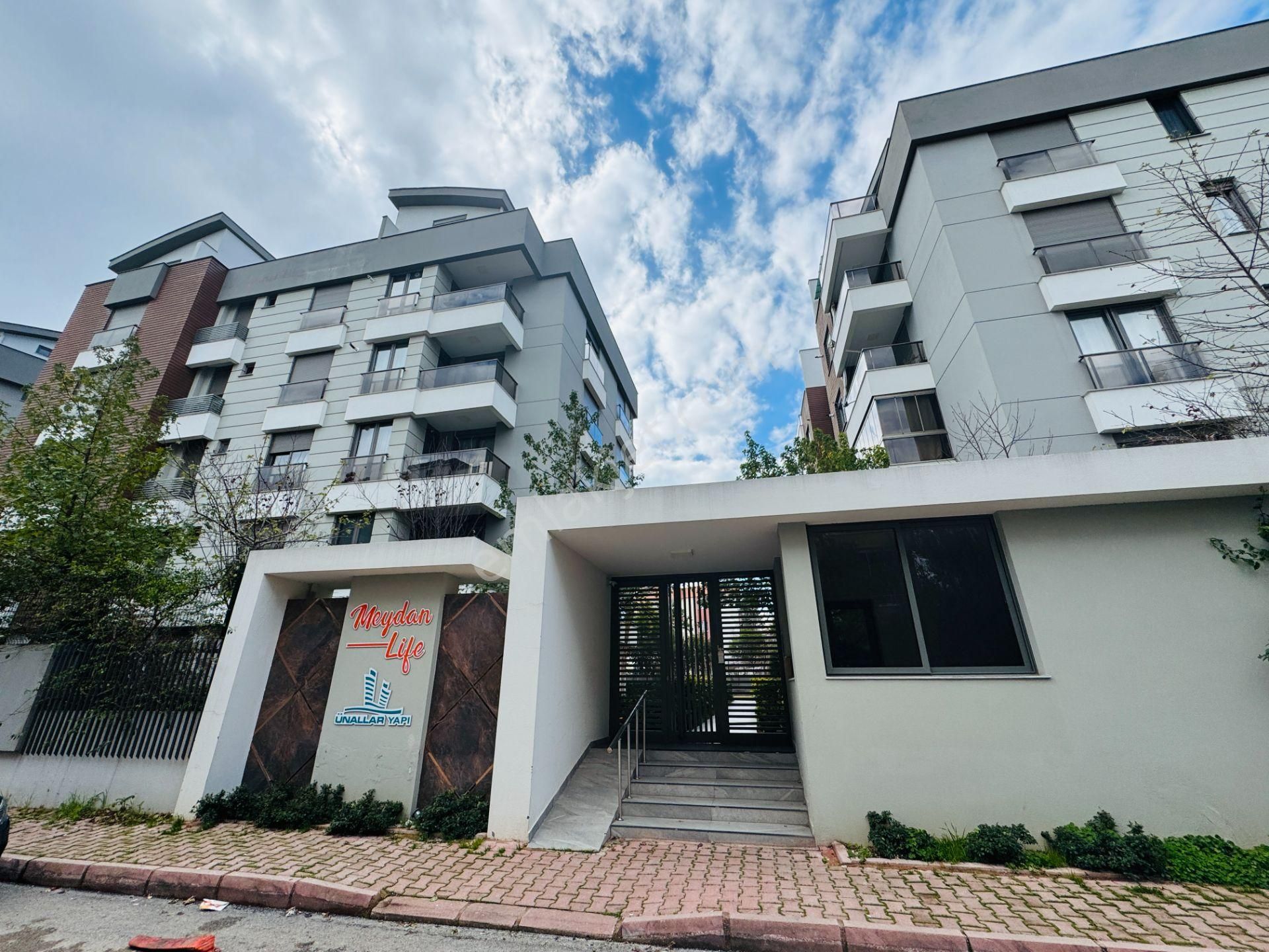 Site İçi Kapalı Otoparklı Arakat Lüks 2+1 Daire