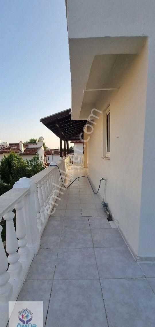 İzmir Seferihisar Ömür Beldesinde Havuzlu Sitede Satılık Tripleks - Görsel 5