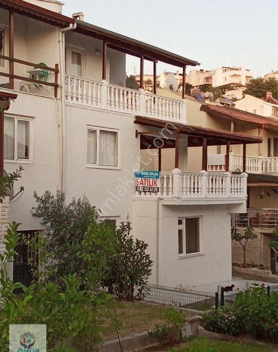 İzmir Seferihisar Ömür Beldesinde Havuzlu Sitede Satılık Tripleks - Görsel 4