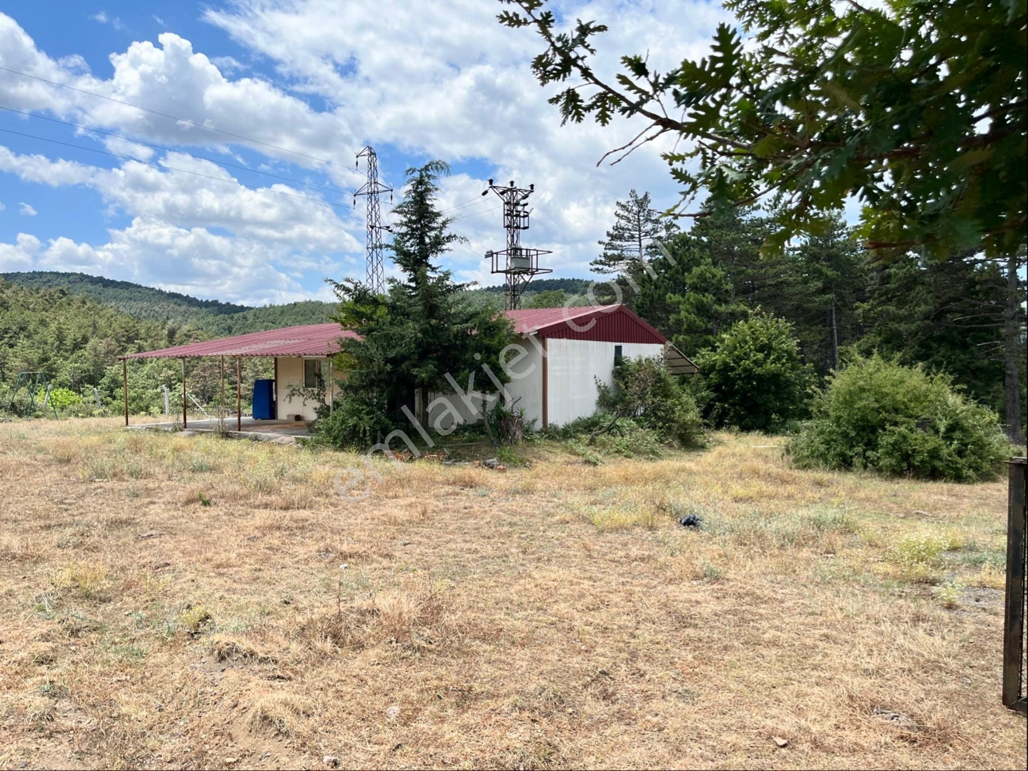 Asfalt Yol Üzerinde Özel Konumlu Arazi - Görsel 6