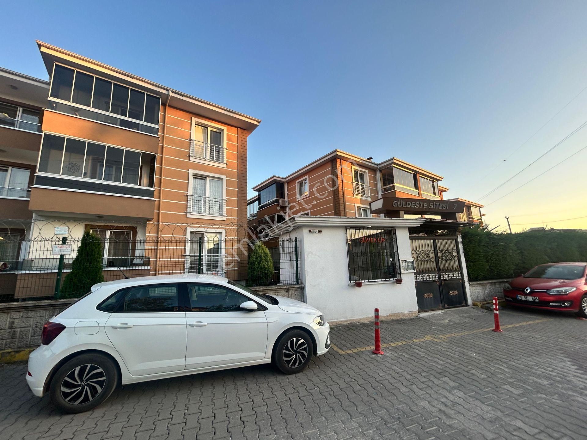Remax Palas'tan Kartepe Ataevler Mah. 2+1 Satılık Daire