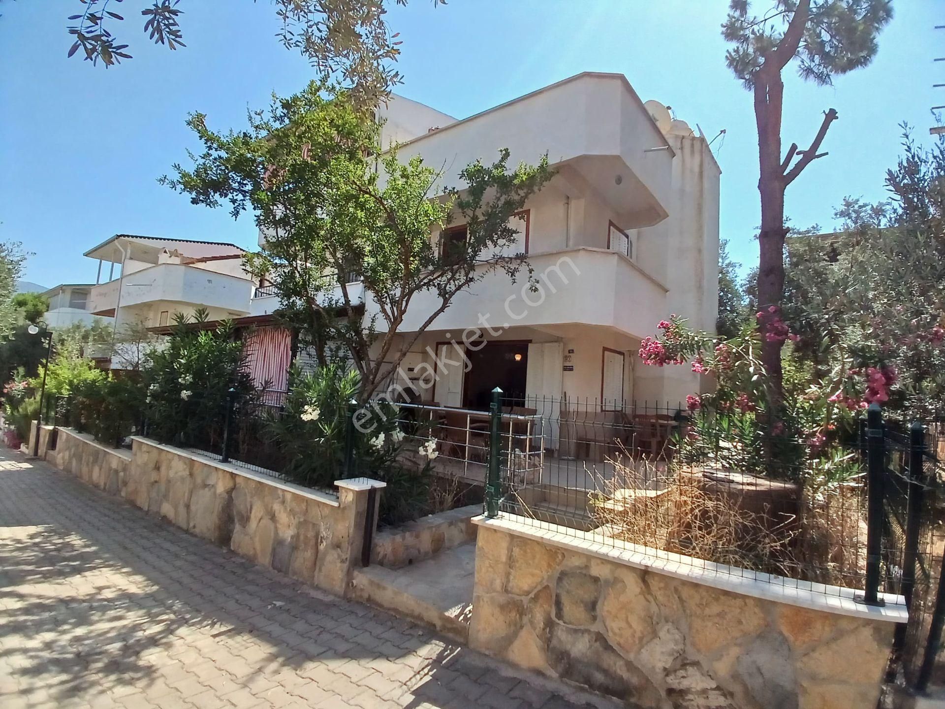 Akbük'ün Kalbinde Denize 50 Mt. Mesafeli İkiz Villa - Görsel 2