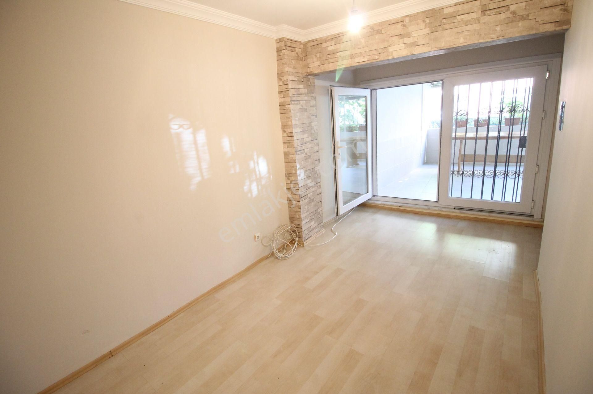 Bağlarbaşında Bahçe Kullanımlı 1+1 Kiralık Daire