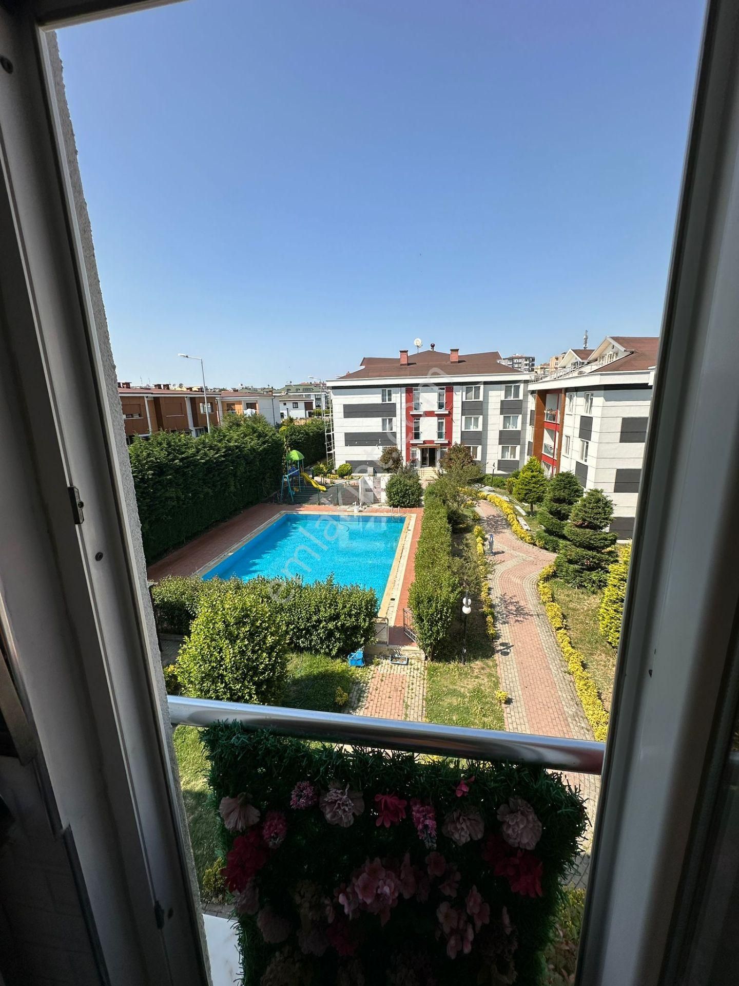 Mimaroba Merkezde Site İçinde Havuzlu, Teraslı 4+1 Dublex Daire