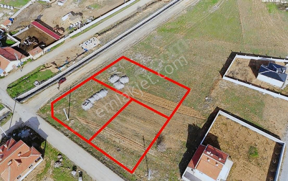 Ladikde 2 Adet Müstakil Konut İmarlı Kelepir Arsa ! Acil Alan Kazanır