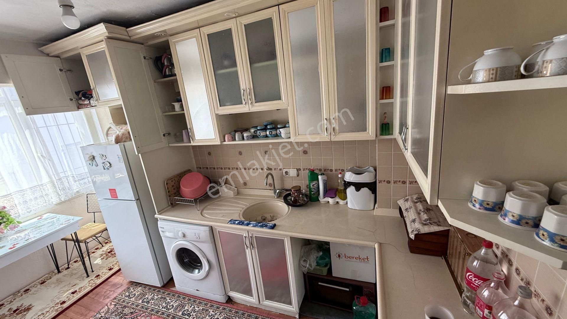 Karabağlar Yunus Emre'de 2+1 Satılık Fırsat Daire - Görsel 3