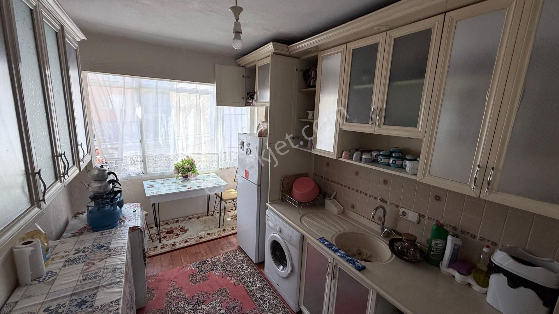 Karabağlar Yunus Emre'de 2+1 Satılık Fırsat Daire - Görsel 6