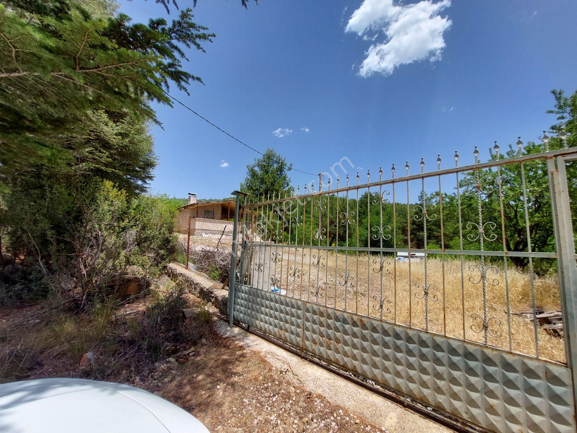 Burdur Bucak'ta Tek Tapulu İmar Sınırında 10.507 M2 Satılık Arazi - Görsel 11
