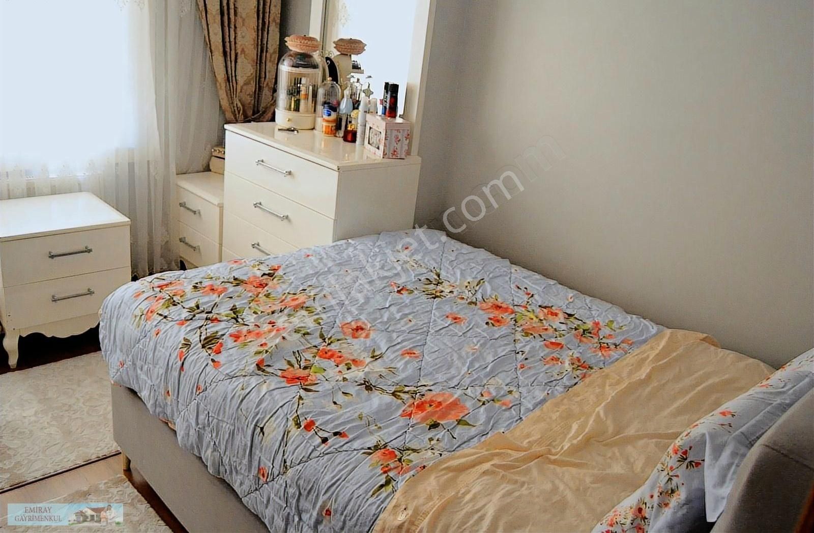 Emiray Gm Den İskanlı Binada Satılık Lüks İşçilikli 2+1 Daire - Görsel 7