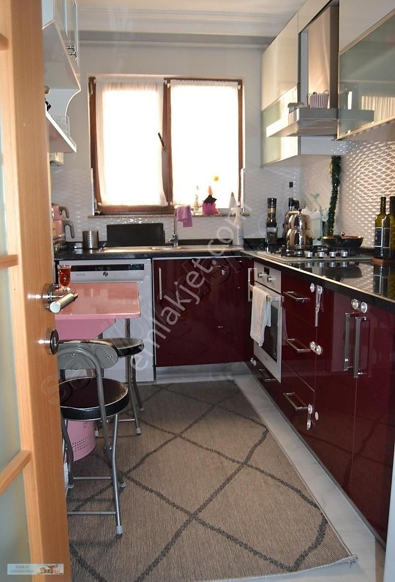 Emiray Gm Den İskanlı Binada Satılık Lüks İşçilikli 2+1 Daire - Görsel 18